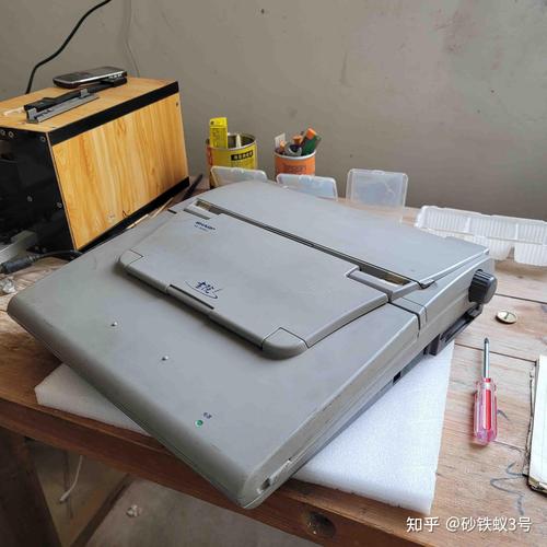 拆解95年的文字处理机sharp wl